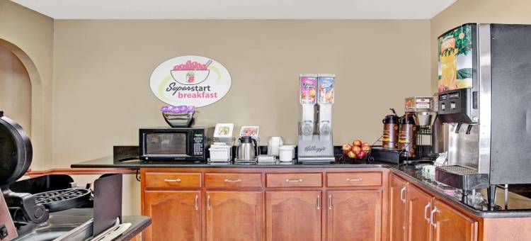 西孟斐斯温德姆速8酒店(Super 8 by Wyndham West Memphis)图片