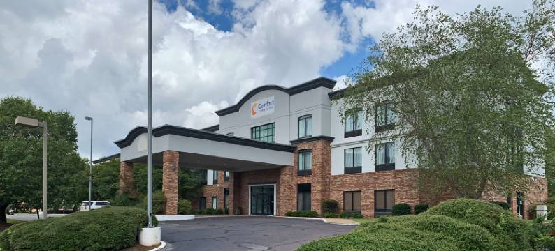 北哥伦布舒适套房酒店(Comfort Inn & Suites Columbus North)图片