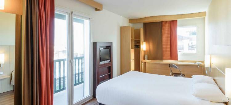 宜必思西布勒圣让德吕兹酒店(Ibis Ciboure Saint-Jean-De-Luz)图片