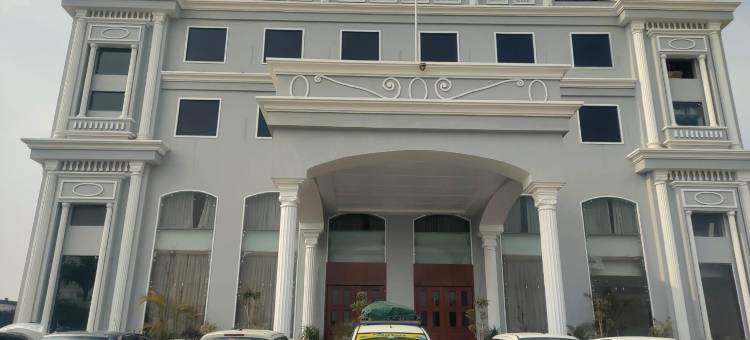 GM雷斯罗茨酒店(GM Resrots)图片