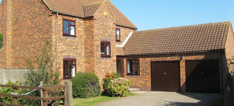 克里克斯独立屋酒店 - 步行 5 分到海滩酒店(Cleeks Detached House 5 Minutes Walk to Beach)图片