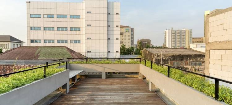 KoolKost Near Tunjungan Plaza - Caters to Women图片