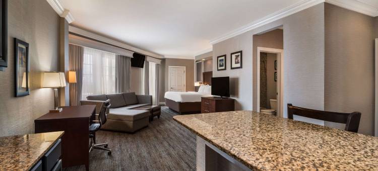 莫里森维尔普拉茨堡凯艺套房酒店(Comfort Inn & Suites Plattsburgh - Morrisonville)图片