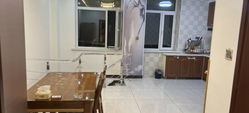 房东卖江鱼的小鹤公寓(繁荣街分店)图片