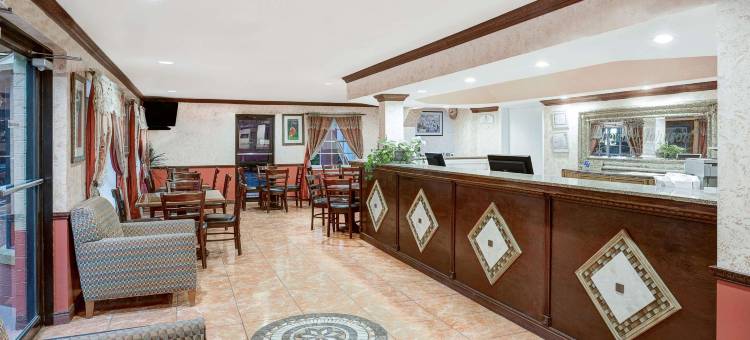 迈尔斯堡温德姆豪生酒店(Howard Johnson by Wyndham Ft. Myers FL)图片