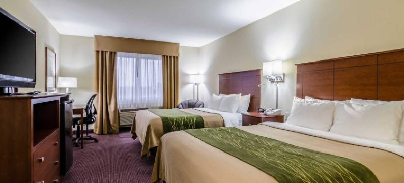 科尔比品质酒店及套房(Quality Inn & Suites Colby)图片