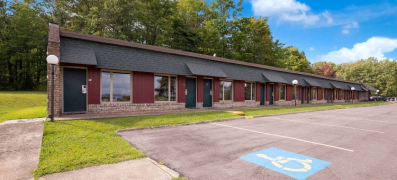 温德姆旅馆艾姆伦顿店(Travelodge by Wyndham Emlenton)图片