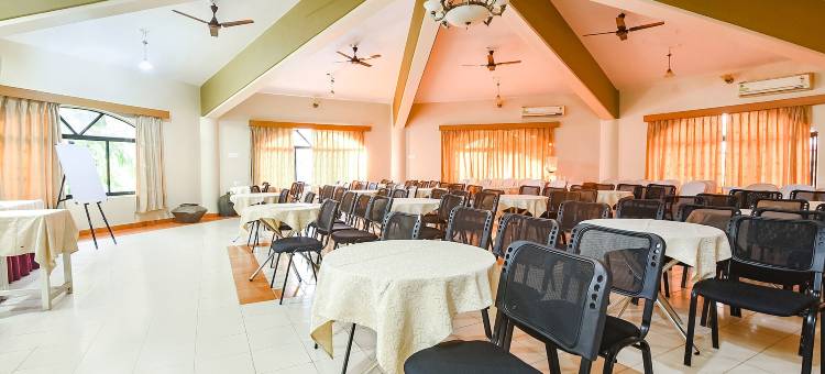 FabHotel Prime Toro 高地海滩度假村配有泳池，坎多林(Via Toro Highland Beach Resort with Pool - 500M from Candolim Beach)图片