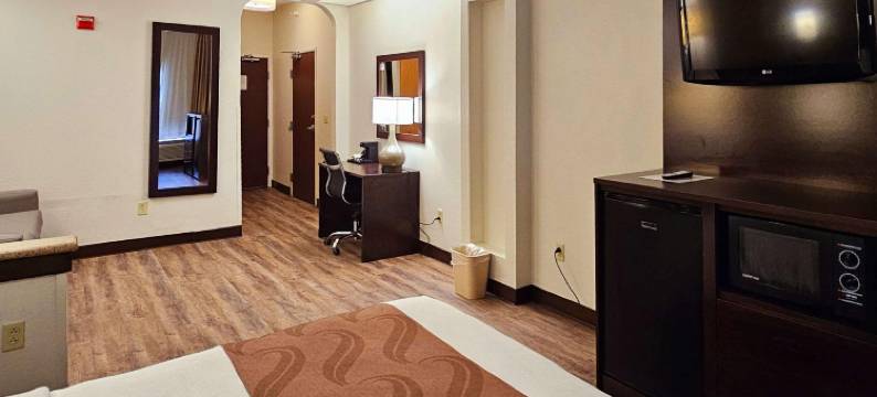 圣路易斯和I-255附近凯艺套房酒店(Quality Inn & Suites Near St Louis and I-255)图片