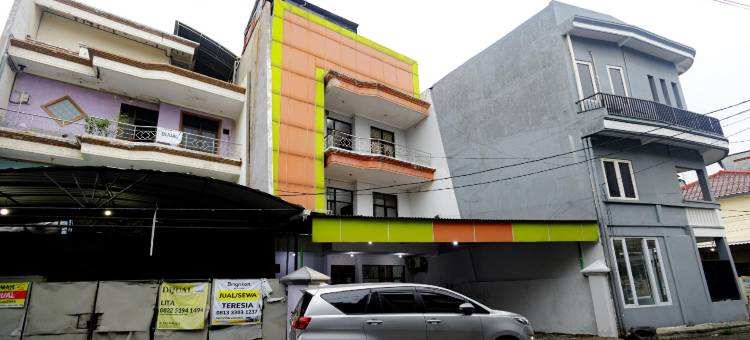 玛切洛公寓-西瓦兰克托-近泗水佩特拉大学-美特拉红门酒店(Marcello Residence Siwalankerto Near Petra University Surabaya Mitra RedDoorz)图片