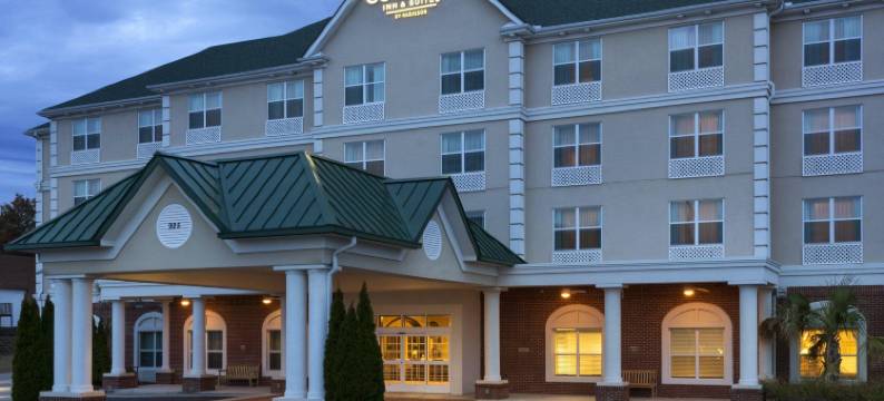 布拉塞尔顿丽怡酒店(Country Inn & Suites by Radisson, Braselton, GA)图片