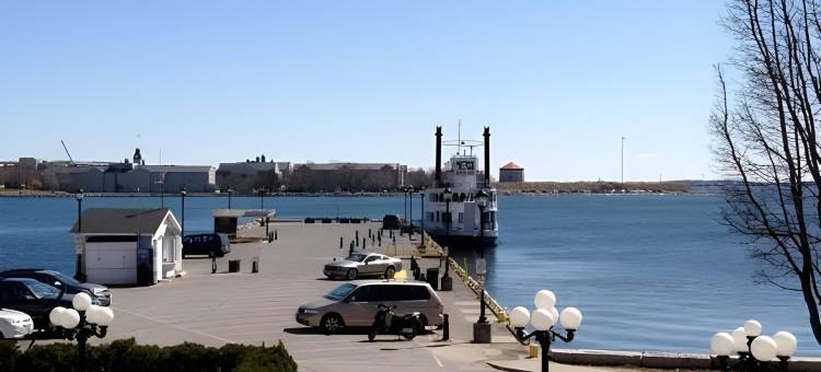 金斯顿西汽车旅馆(Comfort Inn & Suites)图片