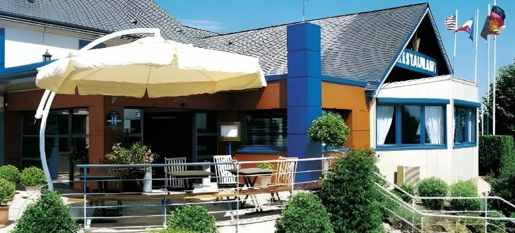 洛吉斯阿利泽亚勒芒北部酒店(Logis Hôtel Alizéa le Mans Nord)图片