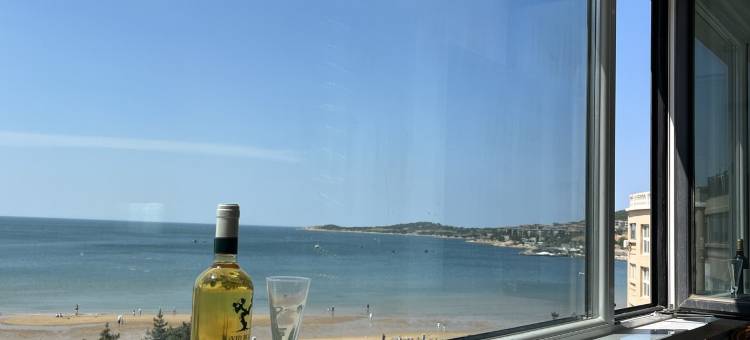 国际海水浴場海景房公寓(环海路6号分店)图片