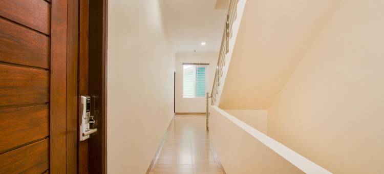 Super OYO 3316 亚当·马利克旅馆靠近棉兰车站(Adam Malik Guesthouse Near Regale ICC Medan Mitra RedDoorz)图片