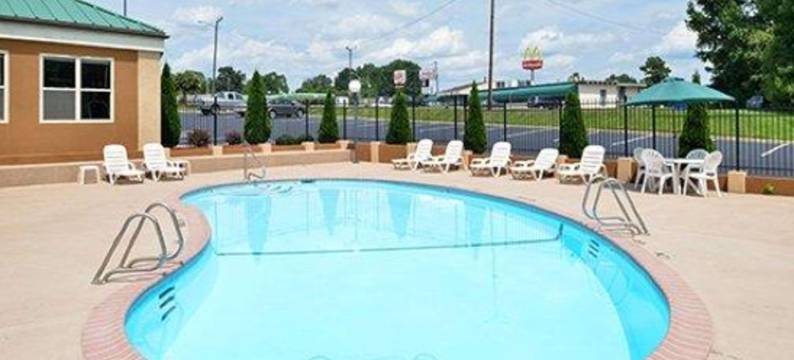 艾希伯勒南品质酒店(Quality Inn Asheboro South)图片