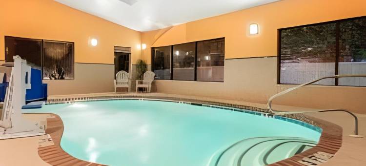 洛克斯特格罗夫华美达酒店(Ramada by Wyndham Locust Grove)图片