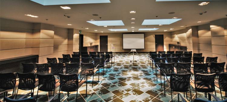 布达佩斯拉普力马时尚酒店(La Prima Fashion Hotel Budapest)图片