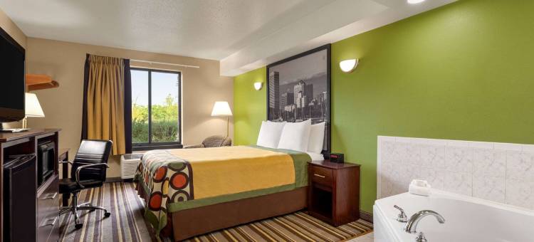 日耳曼敦-密尔沃基温德姆速8酒店(Super 8 by Wyndham Germantown/Milwaukee)图片