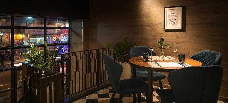 德谭C中央酒店(C Central Hotel)图片