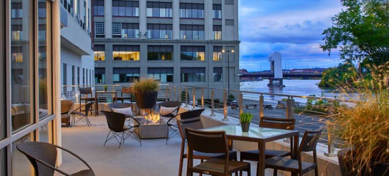 奥尔巴尼特洛伊海滨万怡酒店(Courtyard Albany Troy/Waterfront)图片