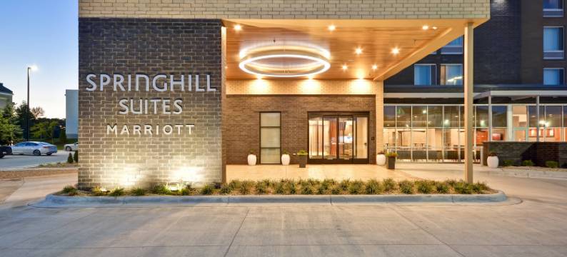辛辛那提布鲁艾施SpringHill Suites酒店(SpringHill Suites Cincinnati Blue Ash)图片