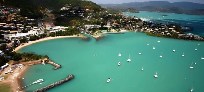 艾利滩别墅(Airlie Beach Apartments)图片