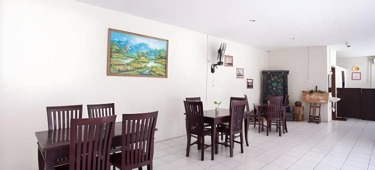 近银河购物中心红门旅馆(RedDoorz Plus Near Galaxy Mall)图片