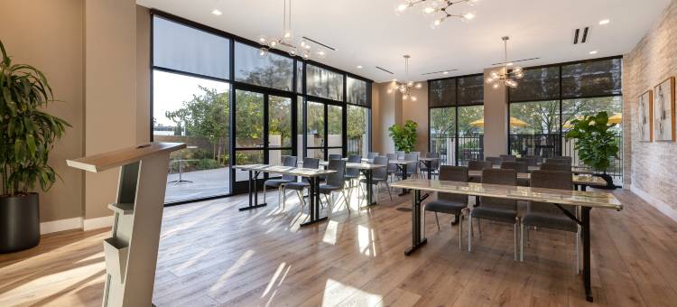 加利福尼亚阿纳海姆希尔顿惠庭套房度假村(Home2 Suites by Hilton Anaheim Resort)图片