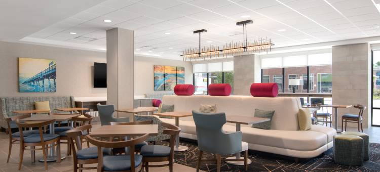 希尔顿杰克逊维尔市中心惠庭套房酒店(Home2 Suites by Hilton Jacksonville Downtown)图片