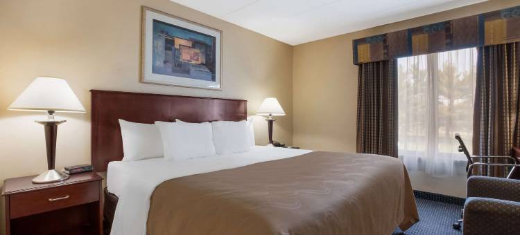 普林斯顿附近凯艺酒店(Quality Inn Near Princeton)图片