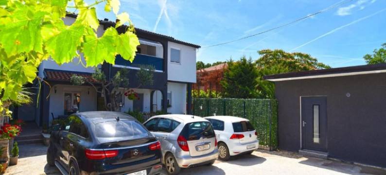 舒适公寓，共享泳池(Cozy apartment with shared pool)图片