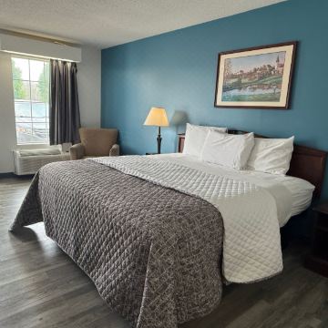 布伦特伍德旅馆及套房(Brentwood Inn & Suites)图片