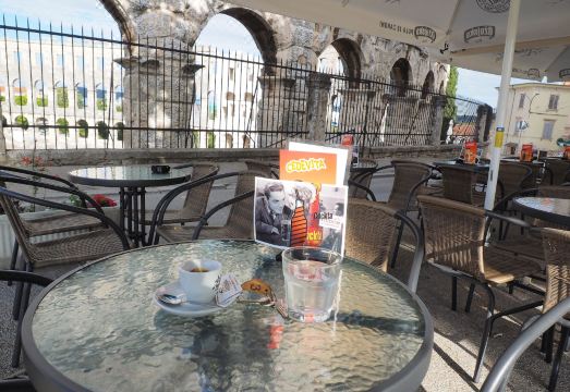 Captain Emo City ApartmentsHotel Overview