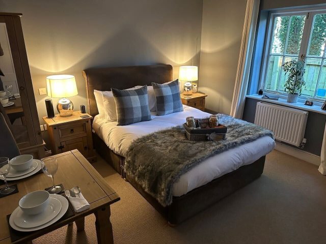 Stonehenge Cottages Over view