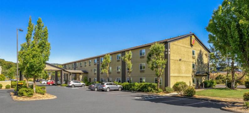 罗斯堡温德姆速8酒店(Super 8 by Wyndham Roseburg)图片