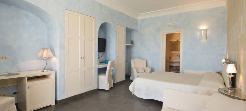 艾米拉朵度假村(Al Mirador Resort)图片