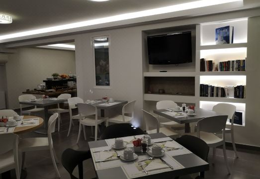 Andrew's Luxury Residence Hotel Overview