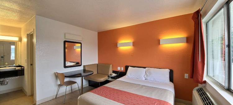 德克萨斯圣马科斯 6 号汽车旅馆(Motel 6 San Marcos, TX)图片