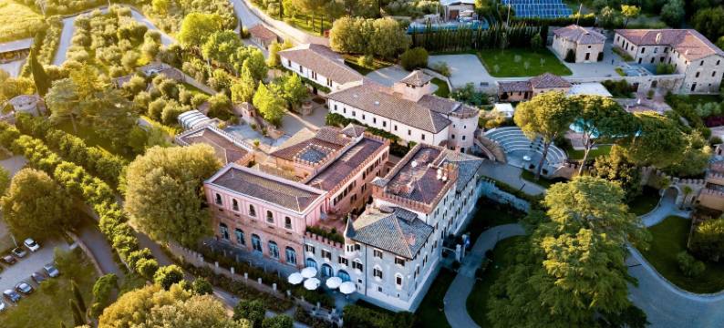 博尔戈戴康迪罗莱夏朵度假村(Borgo Dei Conti Resort Relais & Chateaux)图片