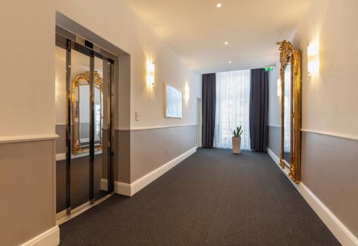 Hotel Commodore Hotel Overview