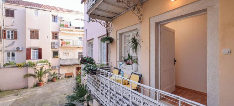 Viva - 市中心两卧室公寓(Viva - 2 Bedroom Apt in City Centar)图片