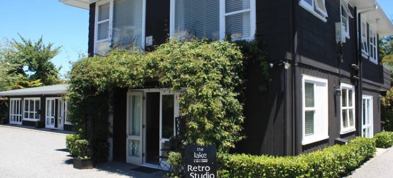 湖畔汽车旅馆(The Lake Motel)图片