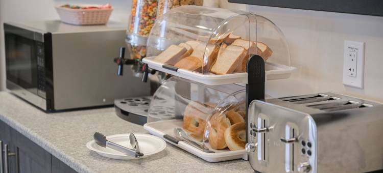 穆索尼温德姆速8酒店(Super 8 by Wyndham Moosonee)图片