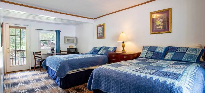 Oyo劳埃德河畔乡村旅馆(Lloyd's on the River Country Inn by OYO)图片