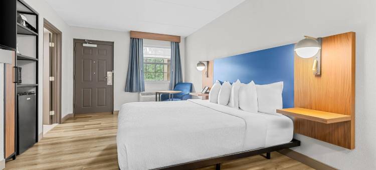 亨茨维尔研究园拉昆塔温德姆酒店(La Quinta Inn by Wyndham Huntsville Research Park)图片