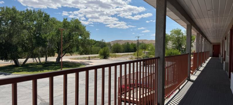 大教堂谷汽车旅馆(Cathedral Valley Inn)图片