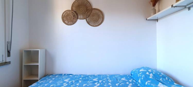 马焦雷湖畔度假屋带阳台(Holiday Home by Lake Maggiore with Balcony)图片