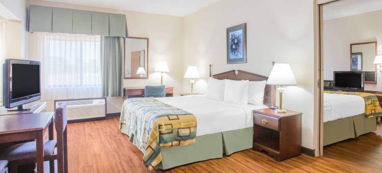 科宾呗盟套房酒店(Baymont by Wyndham Corbin)图片