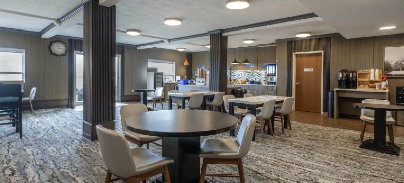 道森克里克智选假日套房酒店(Hotel Dawson Creek, SureStay Collection by Best Western)图片